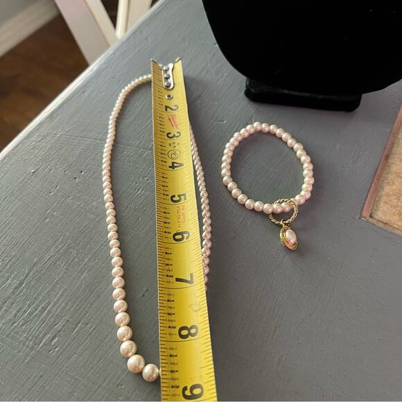 Pearl Necklace & Stretch Pendant Bracelet - Picture 3 of 7